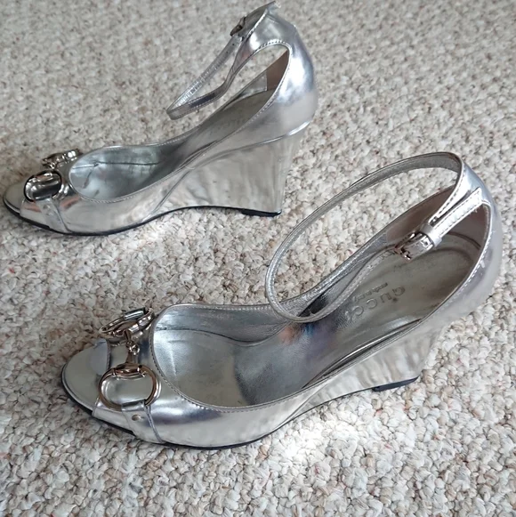 Gucci Silver Metallic classic horse bit leather wedges size 6B - Picture 4 of 16